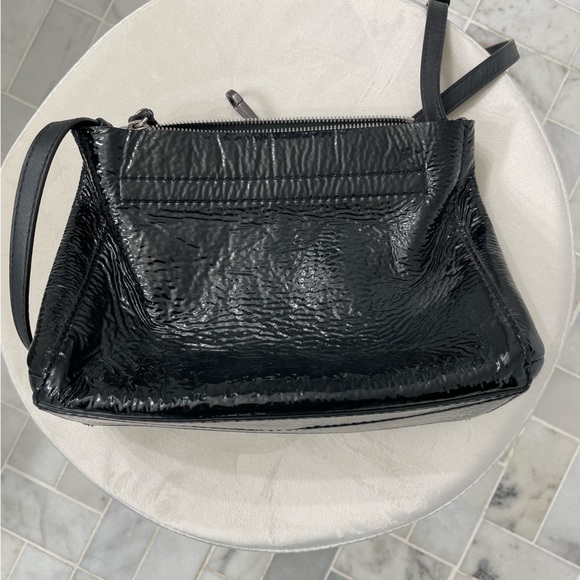 👜SOLD OUT 👜 Rag & Bone Patent Passenger Crossbody - Picture 2 of 4